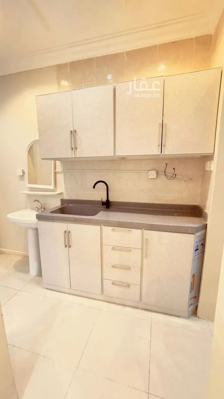 شقة للإيجار في شارع شهيد الدين ثم الوطن ناصر محمد العثمان, حي الشهداء, مدينة الرياض, منطقة الرياض صورة 5