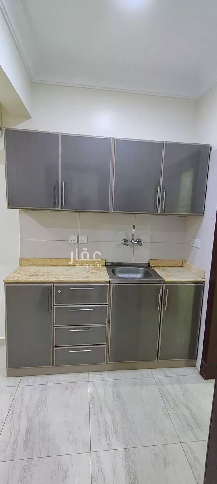 شقة للإيجار في شارع ابي الكرم, حي الضباط, مدينة الرياض, منطقة الرياض صورة 4