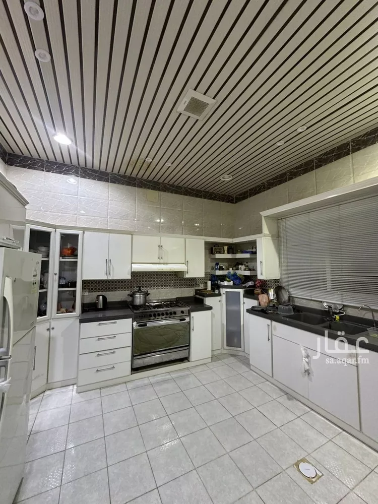 فيلا للبيع في شارع محمد نور رحيمي, حي الرمال, مدينة الرياض, منطقة الرياض صورة 2