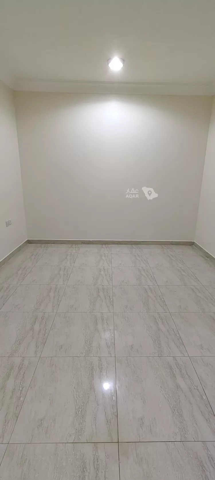 شقة للإيجار في شارع ابي الكرم, حي الضباط, مدينة الرياض, منطقة الرياض 8
