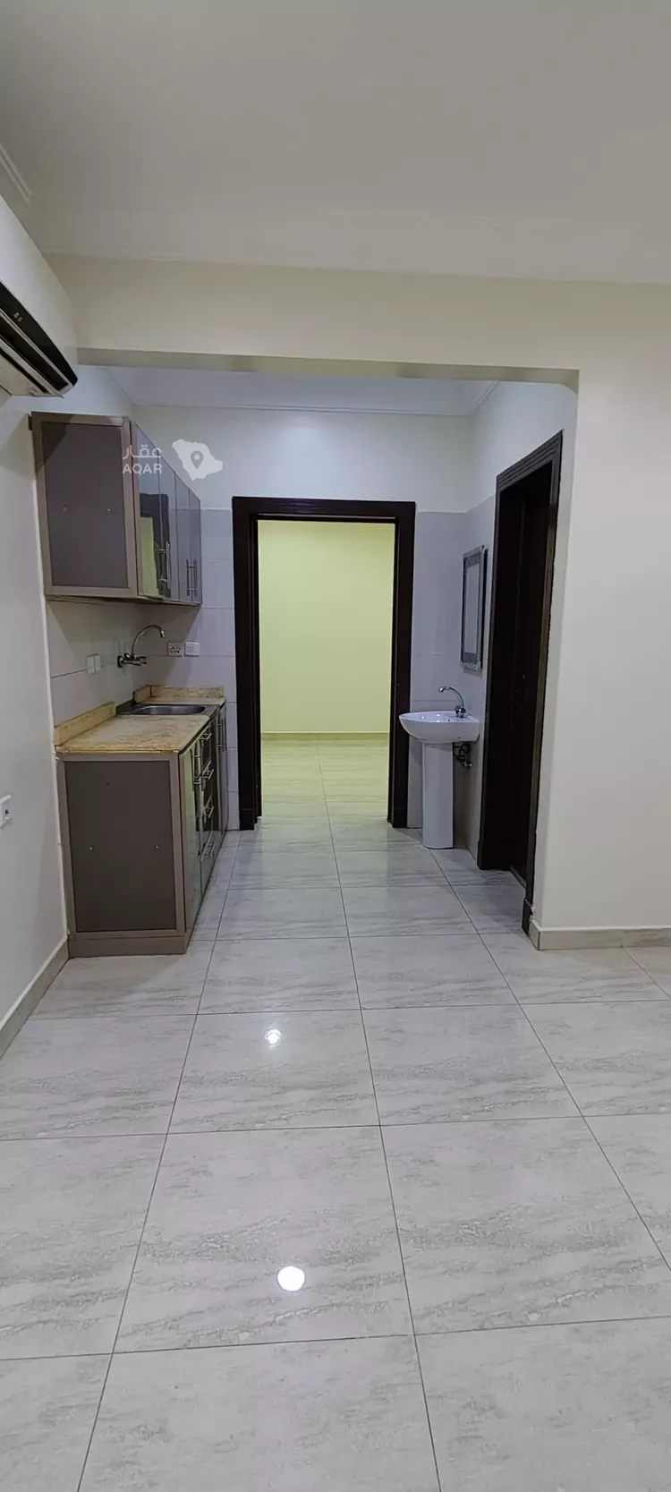 شقة للإيجار في شارع ابي الكرم, حي الضباط, مدينة الرياض, منطقة الرياض صورة 3