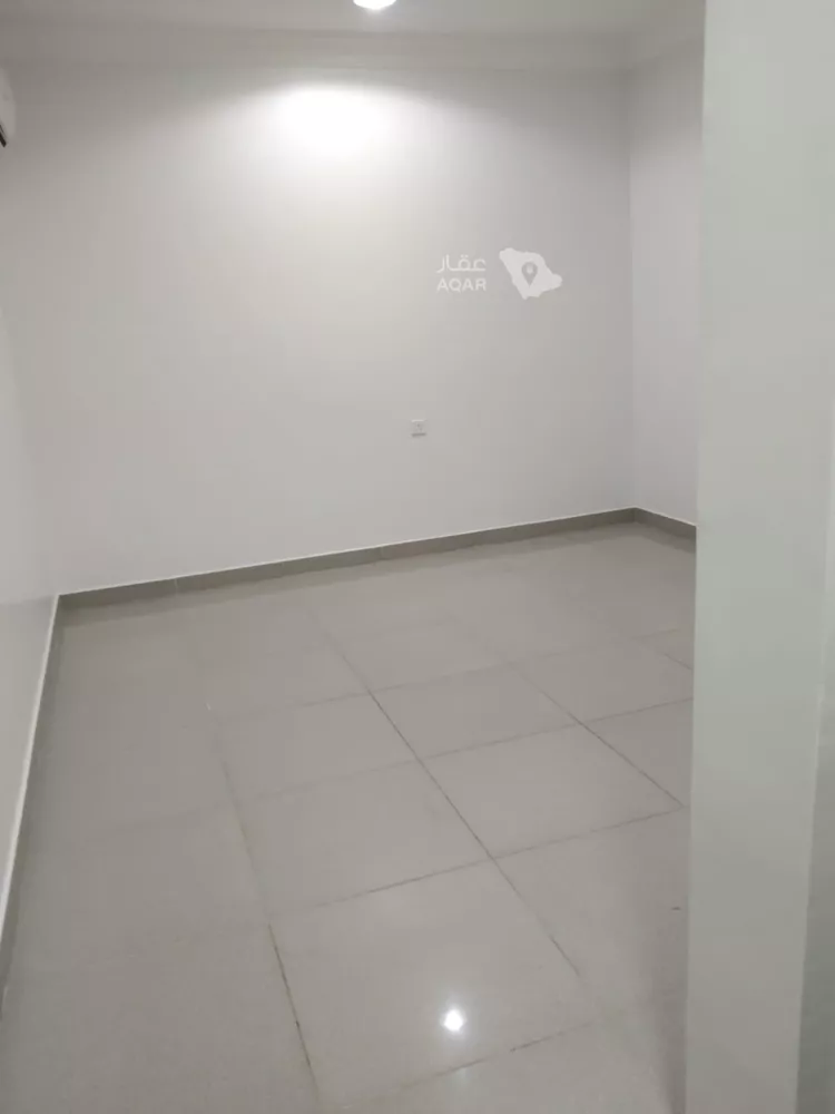 شقة للإيجار في شارع هجر, حي الضباط, مدينة الرياض, منطقة الرياض 8