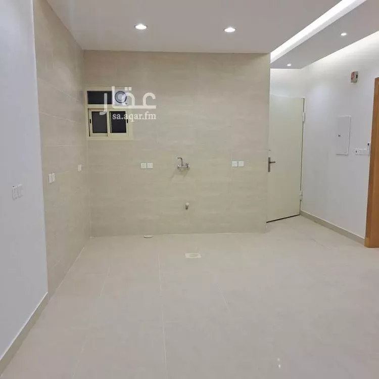 عمارة للإيجار في شارع الحبيج, حي الملز, مدينة الرياض, منطقة الرياض صورة 2