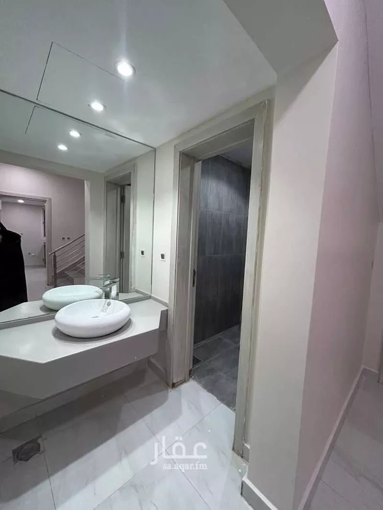 فيلا للإيجار في شارع الغسق, حي الشروق, مدينة الدمام, المنطقة الشرقية صورة 2