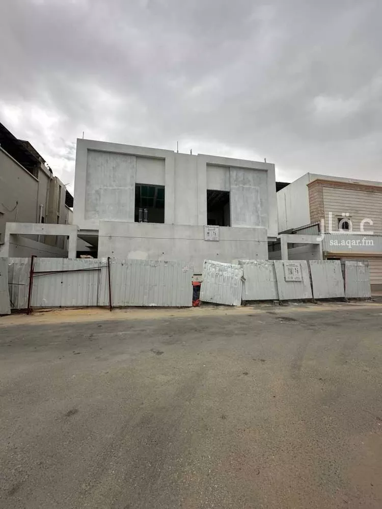 فيلا للبيع في شارع جبير ابن مطعم, حي العزيزية, مدينة الدمام, المنطقة الشرقية صورة 2