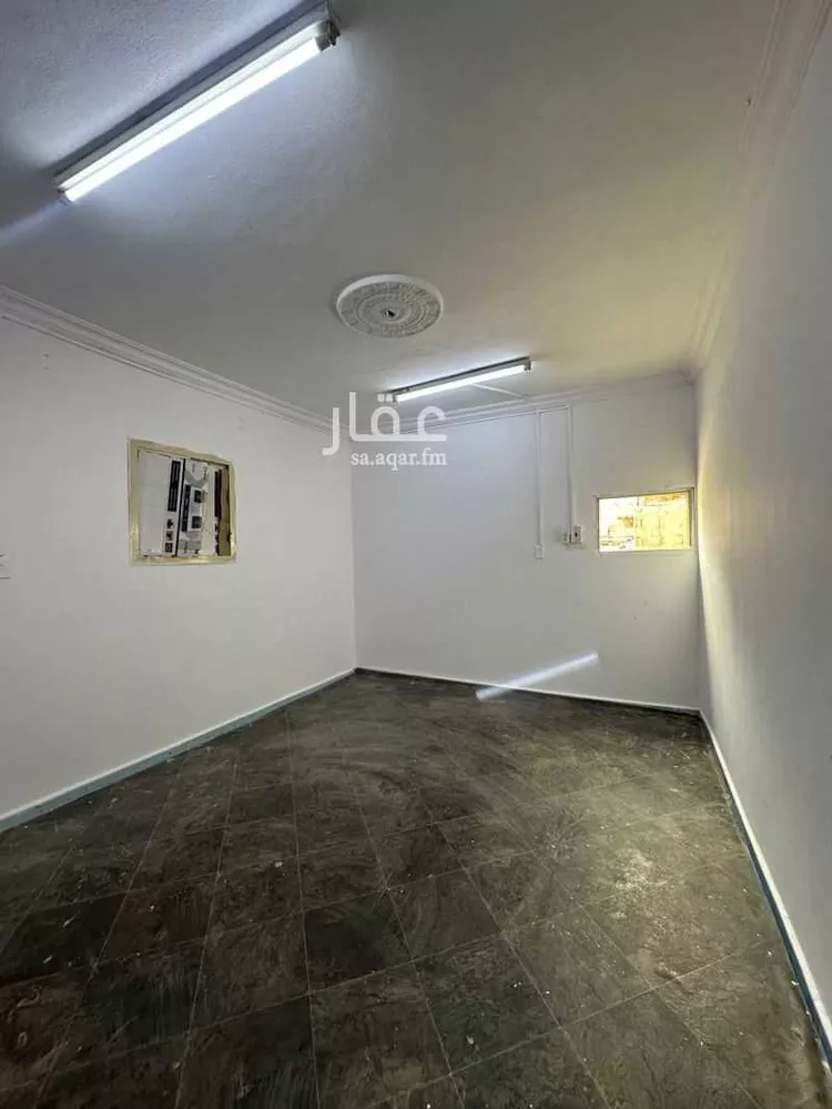 عمارة للإيجار في شارع عيون الجواء, حي الخالدية الشمالية, مدينة الدمام, المنطقة الشرقية 6