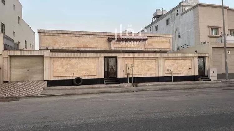 دور للبيع في شارع ابو جعفر المنصور, حي ضاحية الملك فهد, مدينة الدمام, المنطقة الشرقية