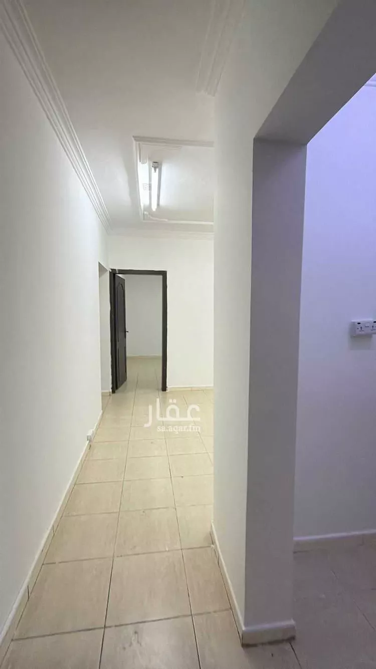 شقة للبيع في شارع ابو المنذر الجهني, حي العزيزية, مدينة الدمام, المنطقة الشرقية صورة 2