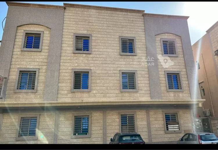 عمارة للبيع في شارع بجاد بن قيس, حي العزيزية, مدينة الدمام, المنطقة الشرقية