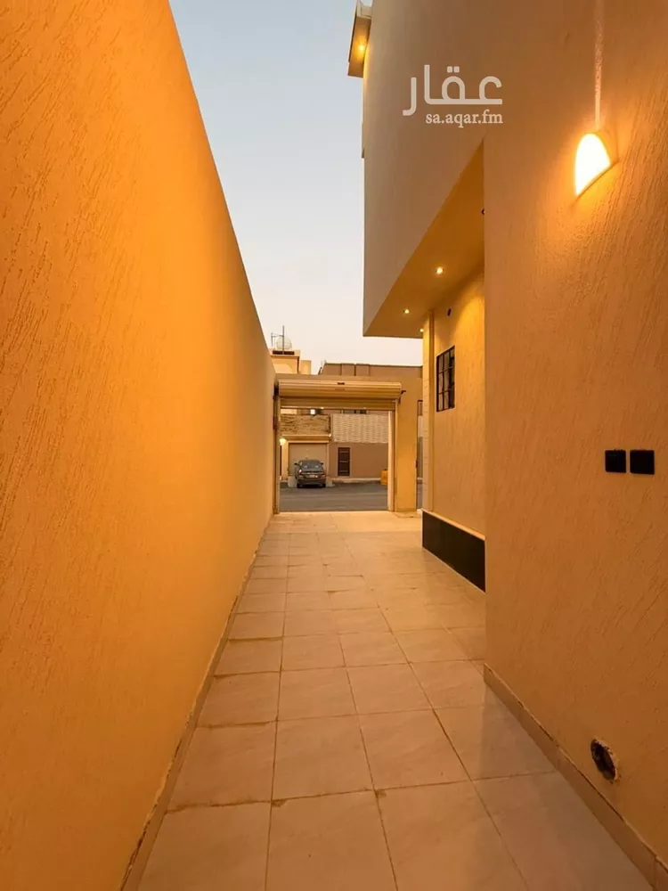 فيلا للبيع في شارع ابي عبدالله محمد بن فرحون, حي العريجاء الغربي, مدينة الرياض, منطقة الرياض صورة 2