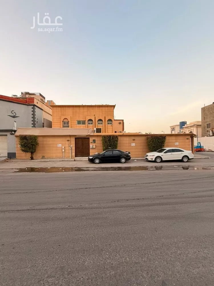 فيلا للبيع في شارع التحلية, حي العقيق, مدينة الرياض, منطقة الرياض صورة 3