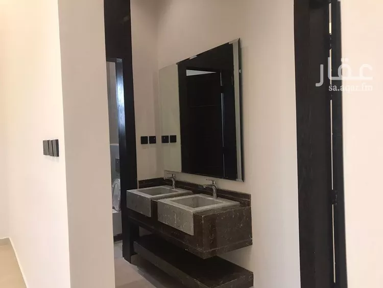 دور للبيع في شارع الشميلي, حي الجنادرية, مدينة الرياض, منطقة الرياض 7