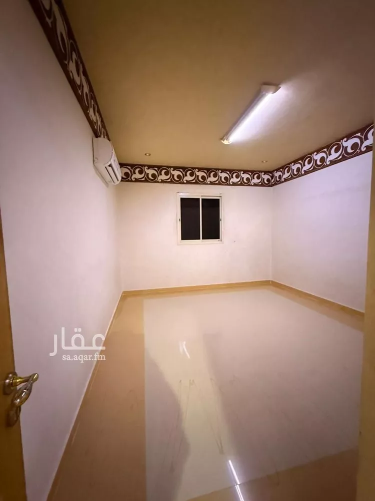 فيلا للإيجار في شارع حمد بن بسام, حي الحمراء, مدينة الرياض, منطقة الرياض صورة 2