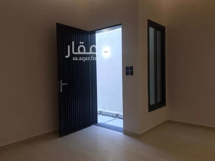 دور للبيع في شارع الشميلي, حي الجنادرية, مدينة الرياض, منطقة الرياض صورة 2