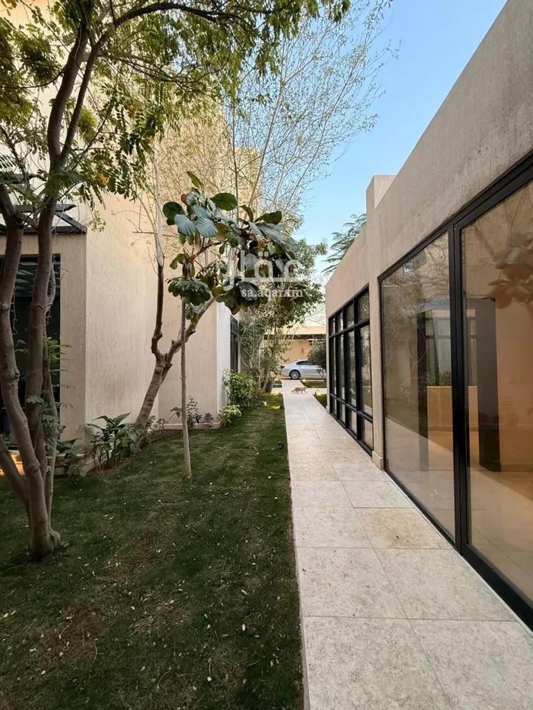 فيلا للبيع في شارع حسين بن حسن, حي النزهة, مدينة الرياض, منطقة الرياض 14