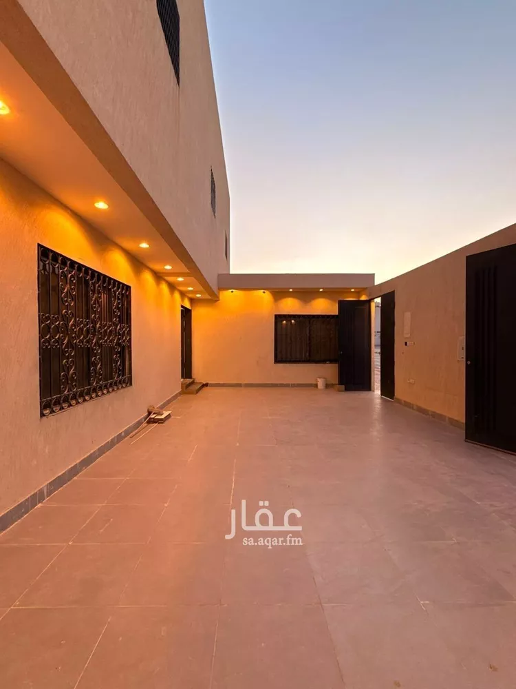 فيلا للبيع في شارع جنادة بن مالك, حي العوالي, مدينة الرياض, منطقة الرياض 8