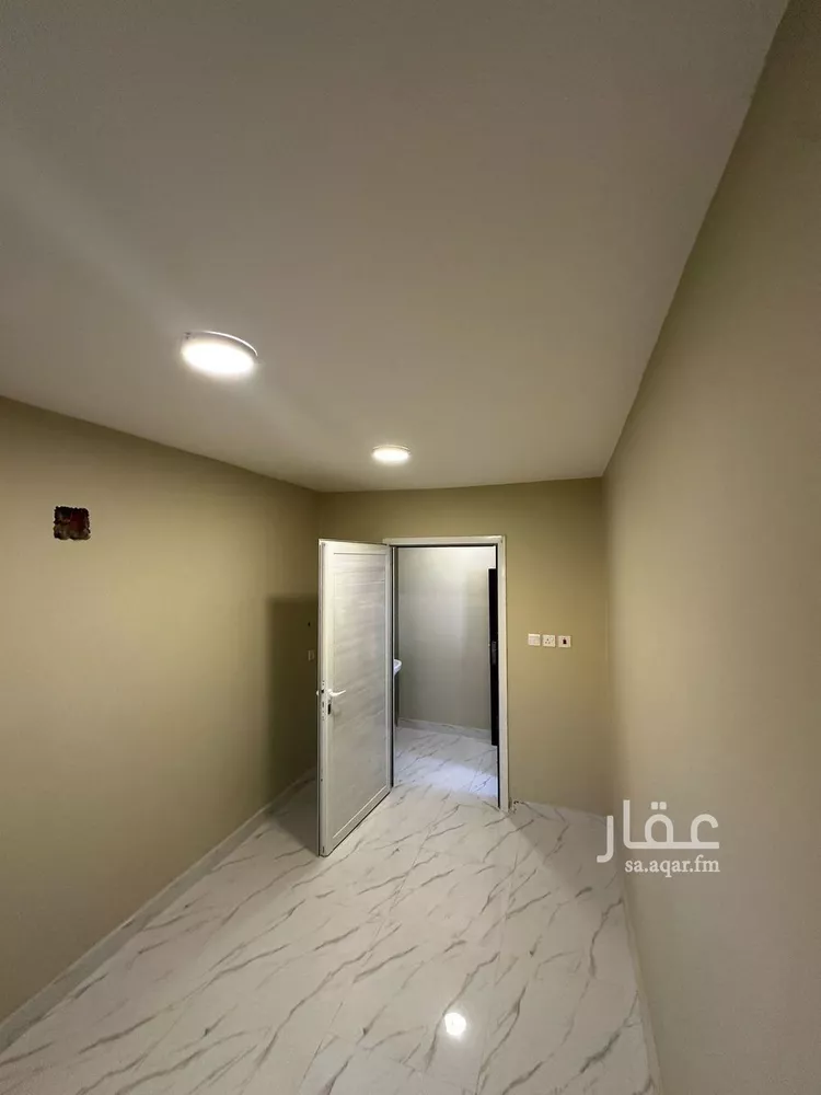 فيلا للبيع في شارع ابن أبي العلاء, حي المهدية, مدينة الرياض, منطقة الرياض صورة 3