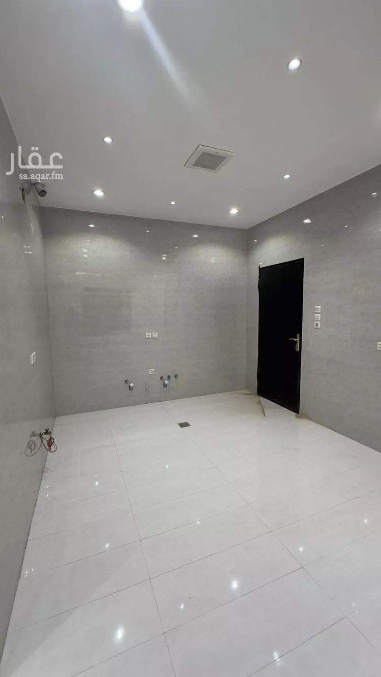 فيلا للبيع في شارع أبي الطلائع, حي العارض, مدينة الرياض, منطقة الرياض صورة 3