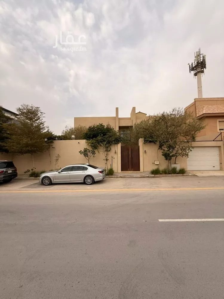 فيلا للبيع في شارع حسين بن حسن, حي النزهة, مدينة الرياض, منطقة الرياض صورة 3