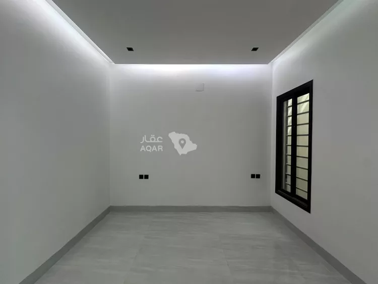 Floor for Sale in Riyadh Al Janadriyah 11