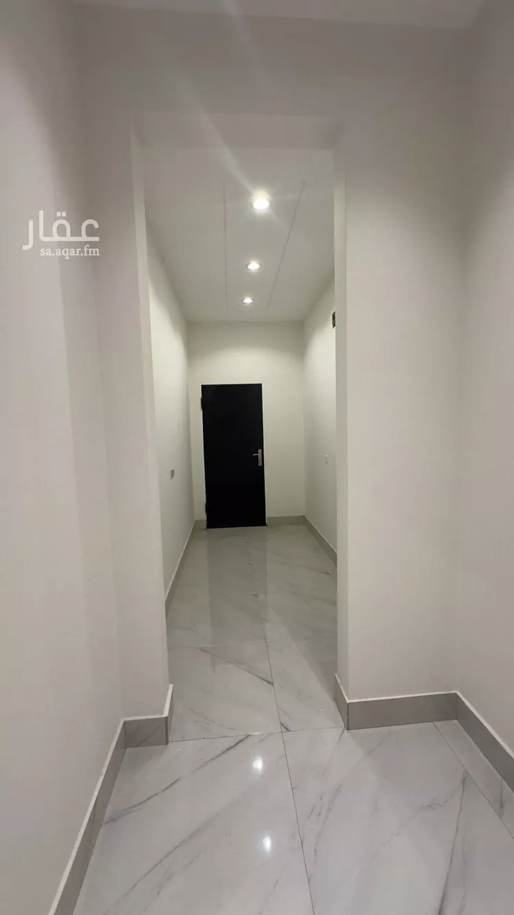 فيلا للبيع في شارع أبي الطلائع, حي العارض, مدينة الرياض, منطقة الرياض صورة 2