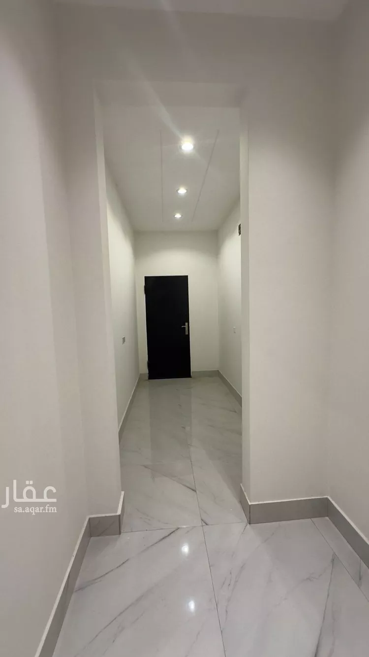 فيلا للبيع في شارع أبي الطلائع, حي العارض, مدينة الرياض, منطقة الرياض صورة 2