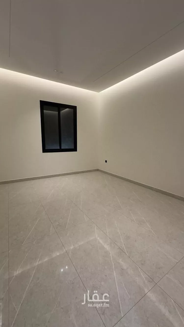 Floor for Sale in Riyadh Ar Rimal 7