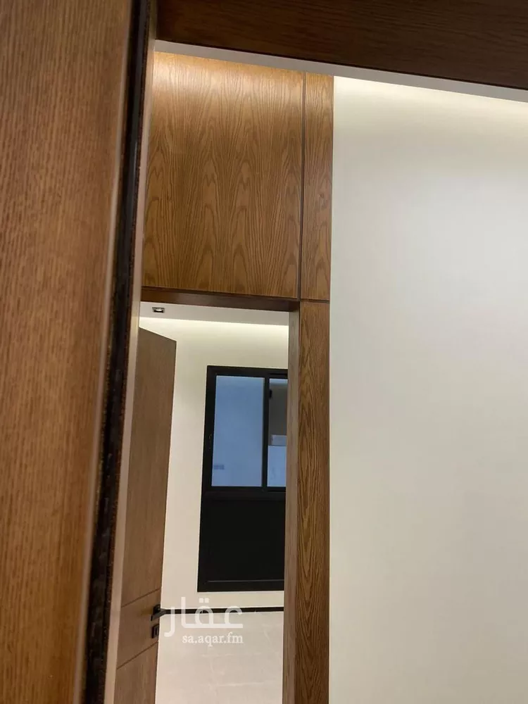 Floor for Sale in Riyadh Ash Sharq 7