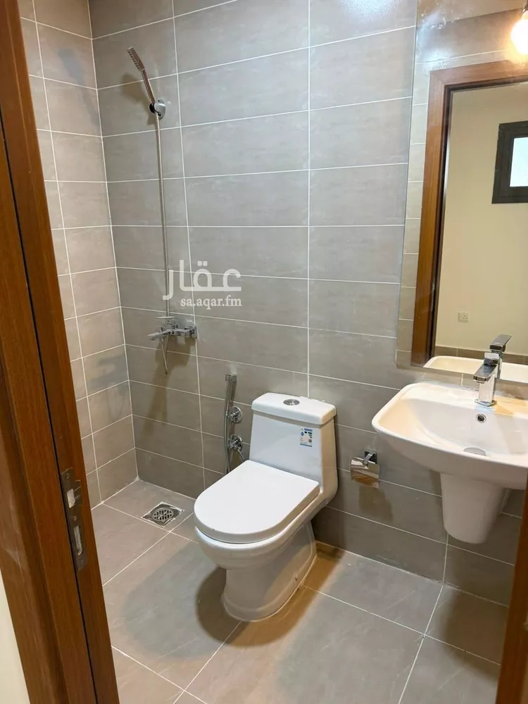 فيلا للإيجار في شارع 3540 أبي الحسن الصقلي, حي مطار الملك خالد الدولي, مدينة الرياض, منطقة الرياض صورة 3