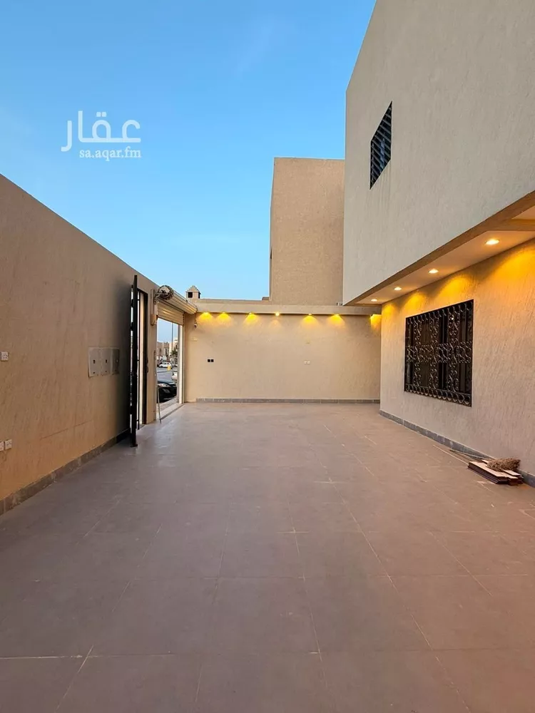 فيلا للبيع في شارع جنادة بن مالك, حي العوالي, مدينة الرياض, منطقة الرياض 17