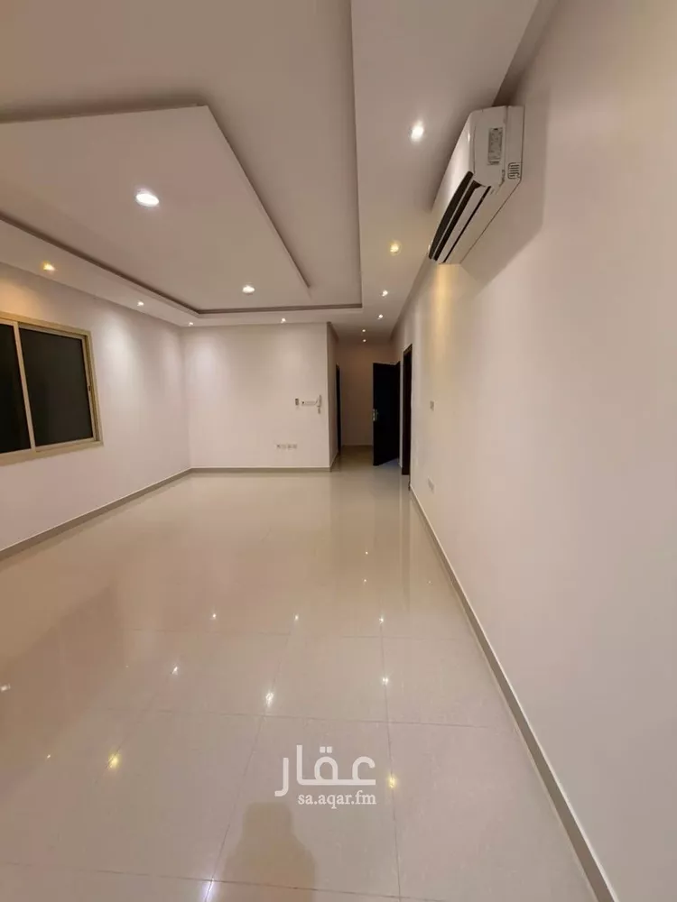 شقة للإيجار في شارع وادي القطارة, حي عرقة, مدينة الرياض, منطقة الرياض 12