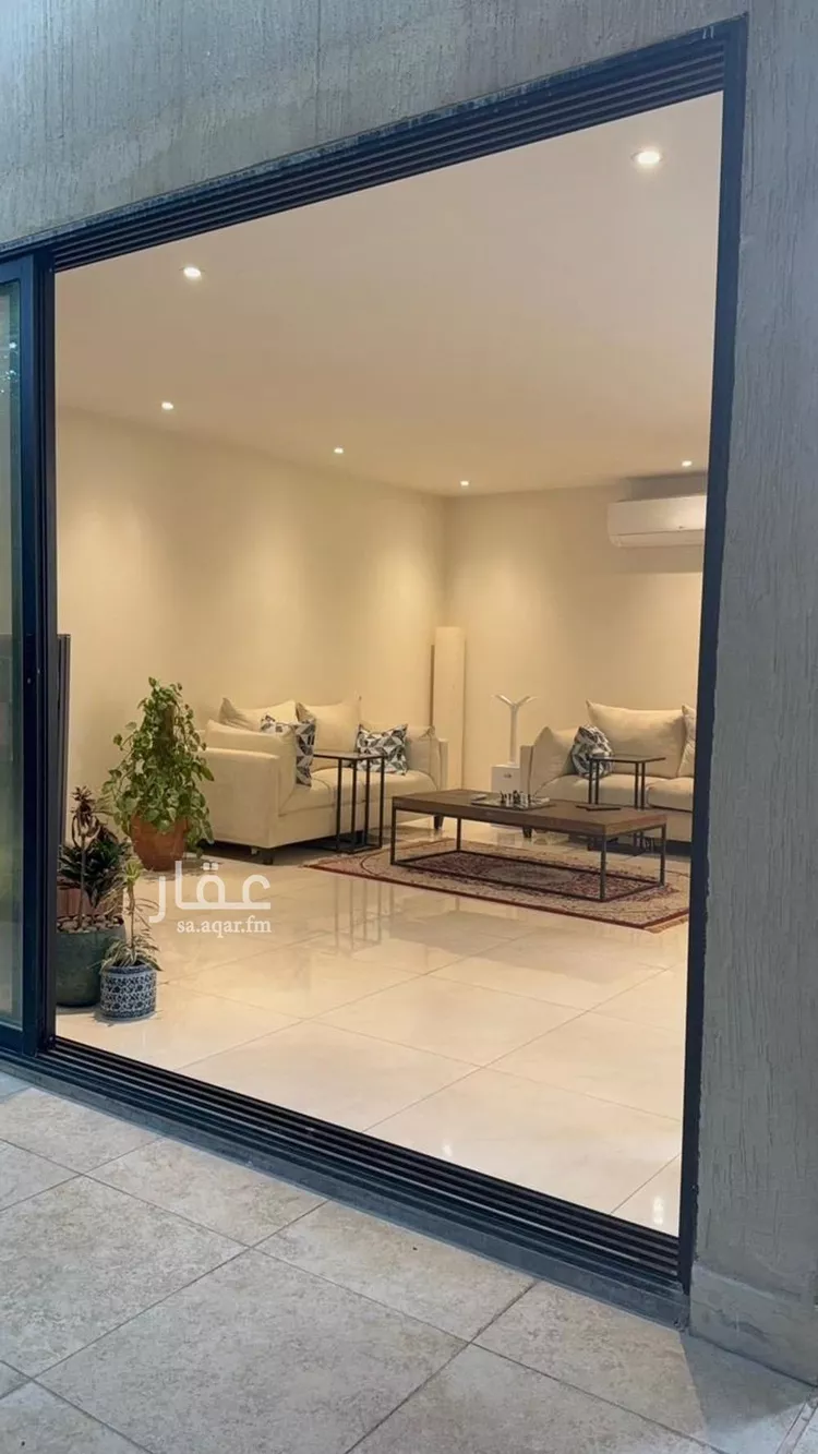 فيلا للبيع في شارع حسين بن حسن, حي النزهة, مدينة الرياض, منطقة الرياض 13