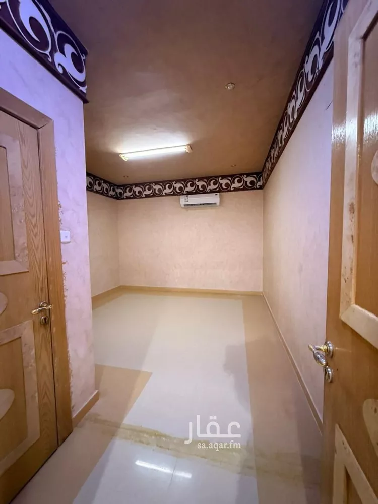 فيلا للبيع في شارع حمد بن بسام, حي الحمراء, مدينة الرياض, منطقة الرياض صورة 4