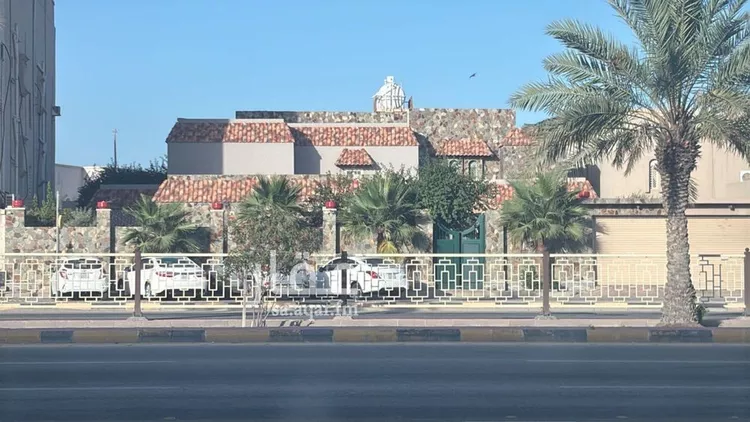 فيلا للبيع في شارع عبدالله بن عبدالعزيز الفرعي, حي العزيزية, مدينة الخفجي, المنطقة الشرقية صورة 2