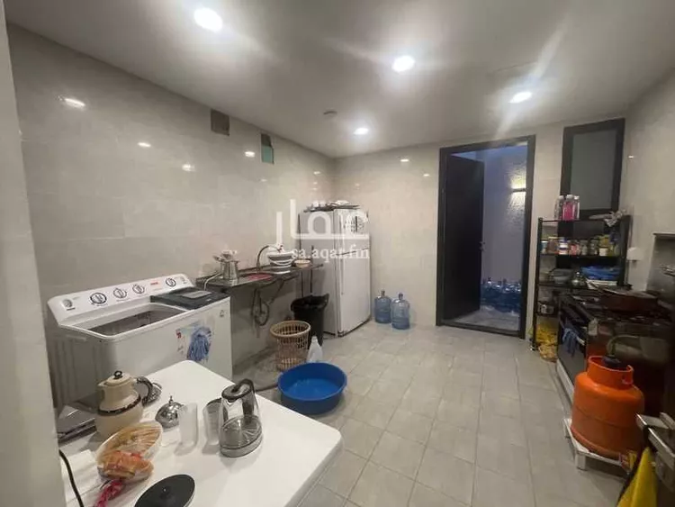 Villa for Sale in Riyadh Al Janadriyah 19