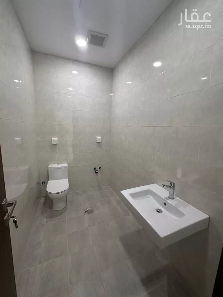 Villa for Rent in Riyadh Al Janadriyah 16