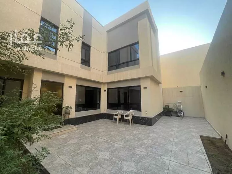 Villa for Sale in Riyadh Al Janadriyah 7