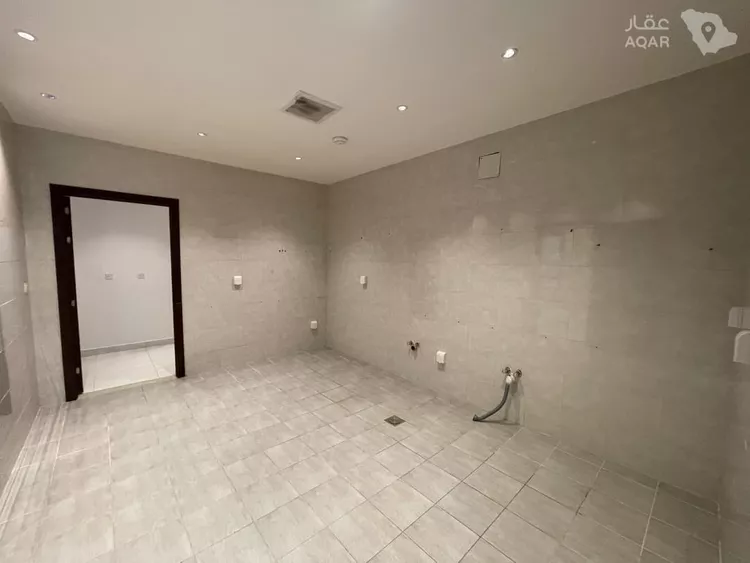 Villa for Rent in Riyadh Al Janadriyah 14