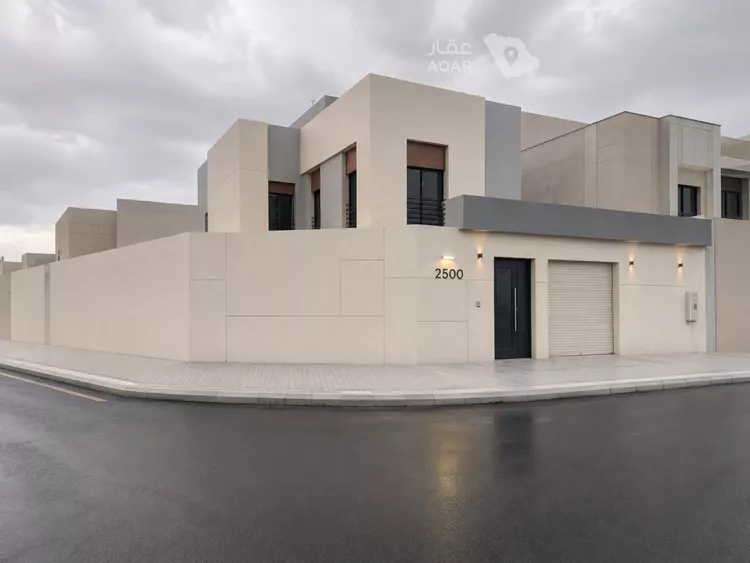 Villa for Rent in Riyadh Al Janadriyah