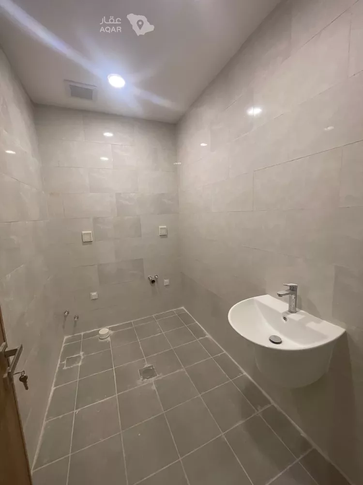 Villa for Rent in Riyadh Al Janadriyah 14