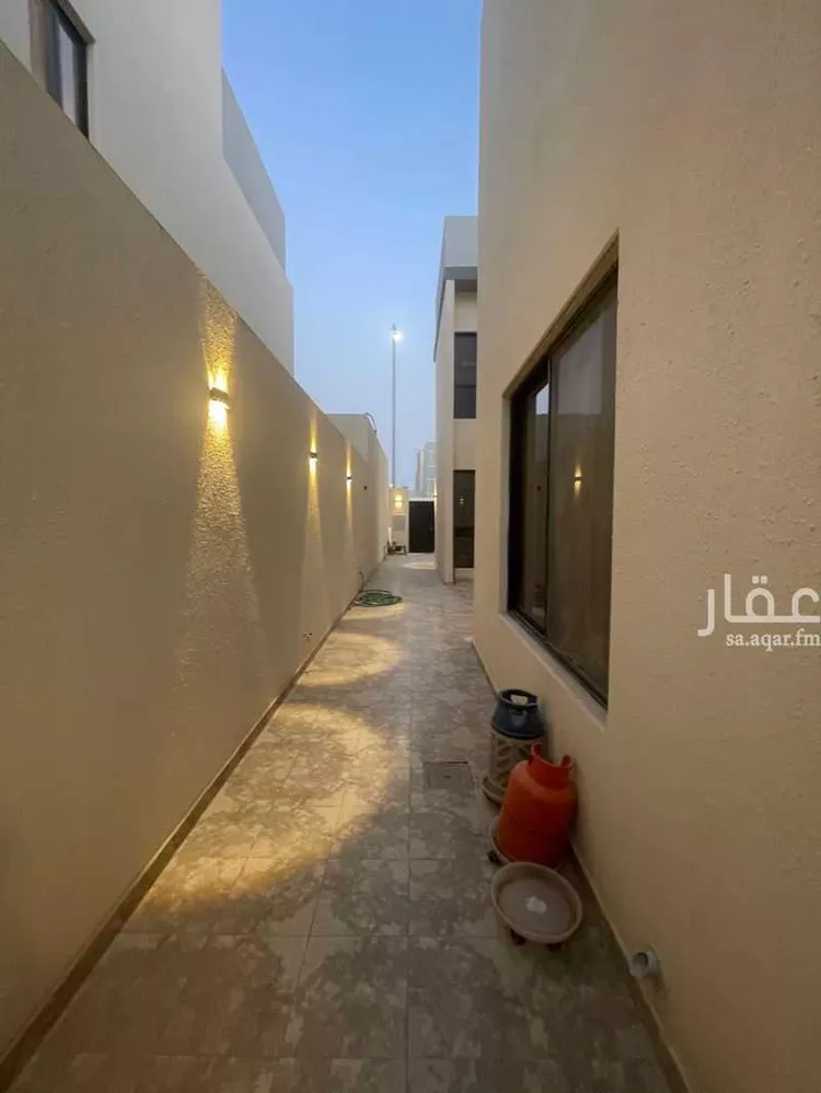 Villa for Sale in Riyadh Al Janadriyah 18