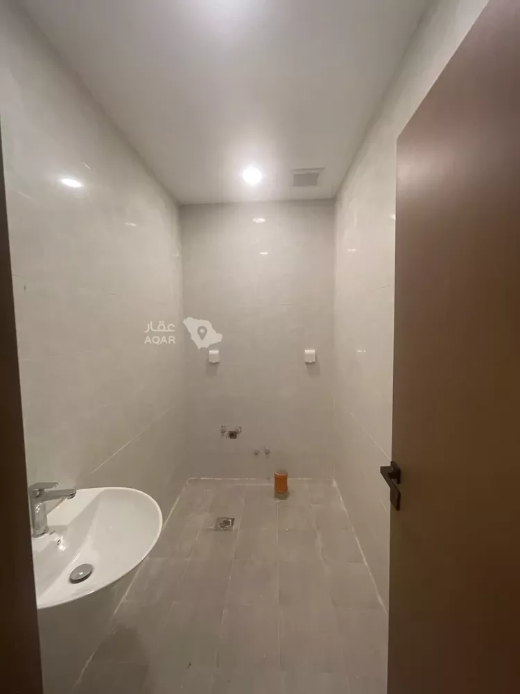 Villa for Rent in Riyadh Al Janadriyah 13