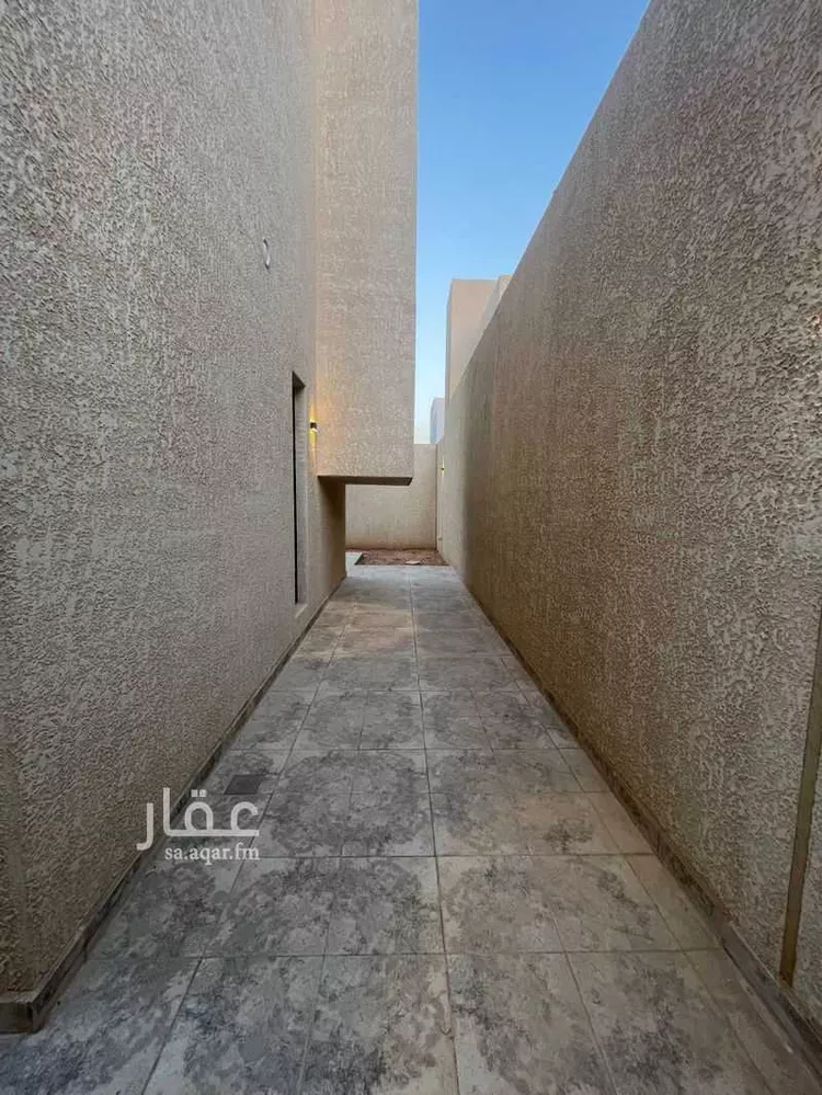 Villa for Rent in Riyadh Al Janadriyah 8