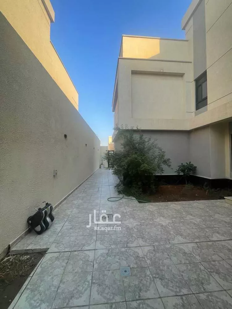 Villa for Sale in Riyadh Al Janadriyah 6