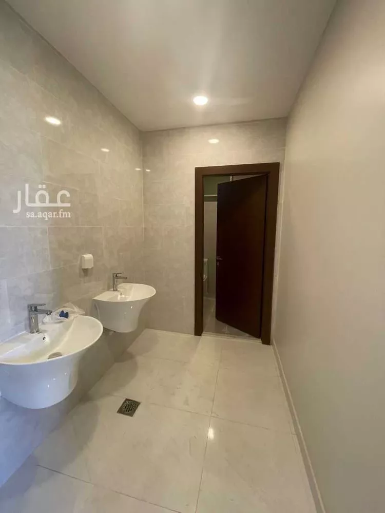 Villa for Rent in Riyadh Al Janadriyah 9