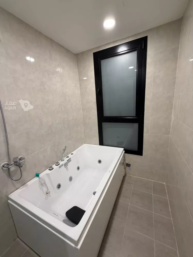 Villa for Rent in Riyadh Al Janadriyah 24