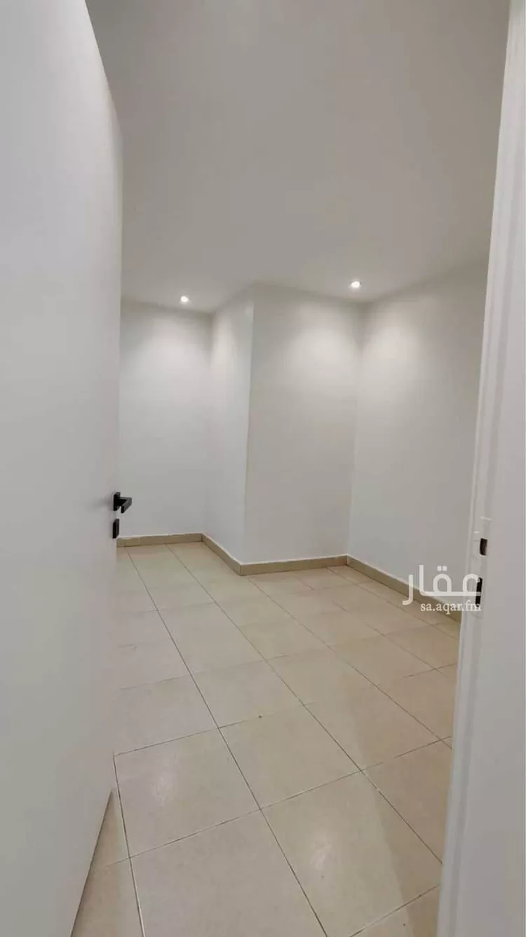 شقة للإيجار في شارع 18152302, حي الضباط, مدينة الرياض, منطقة الرياض