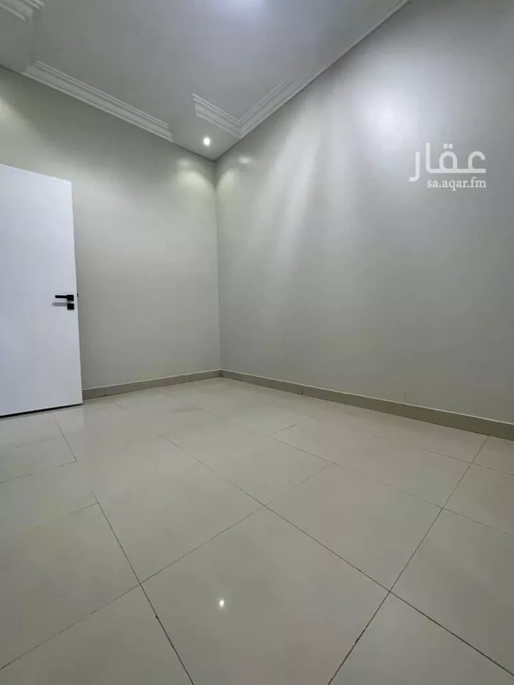 شقة للإيجار في شارع 18152302, حي الضباط, مدينة الرياض, منطقة الرياض 1 صورة