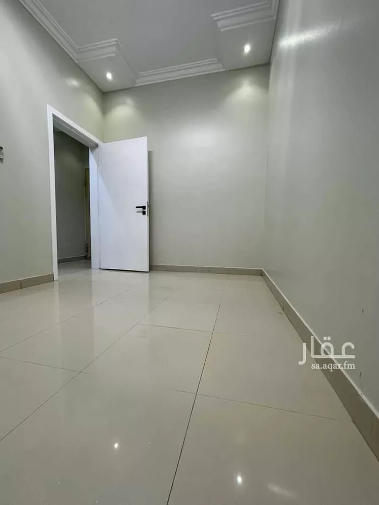 شقة للإيجار في شارع 18152302, حي الضباط, مدينة الرياض, منطقة الرياض
