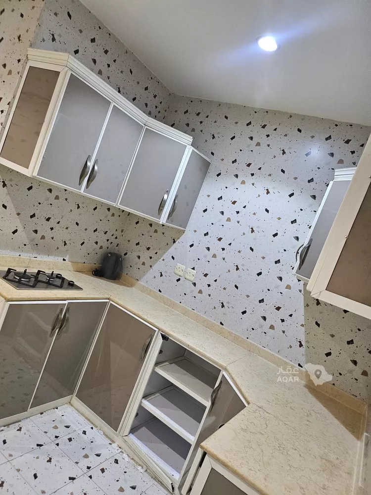 شقة للإيجار في شارع عيدة, حي قرطبة, مدينة الرياض, منطقة الرياض 5